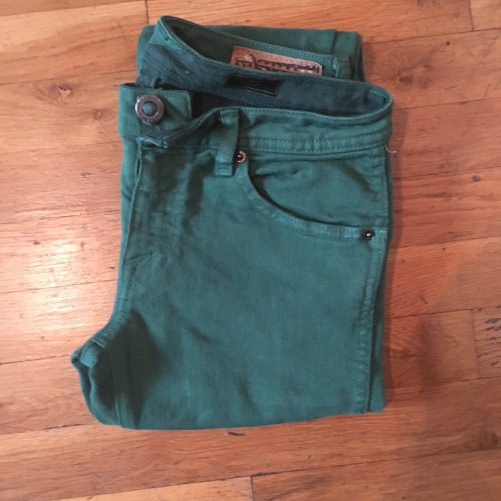 Green skinny jeans